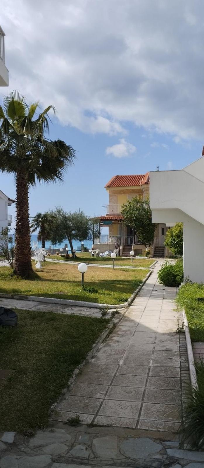 Apartment Christy's By The Sea Skala Fourkas